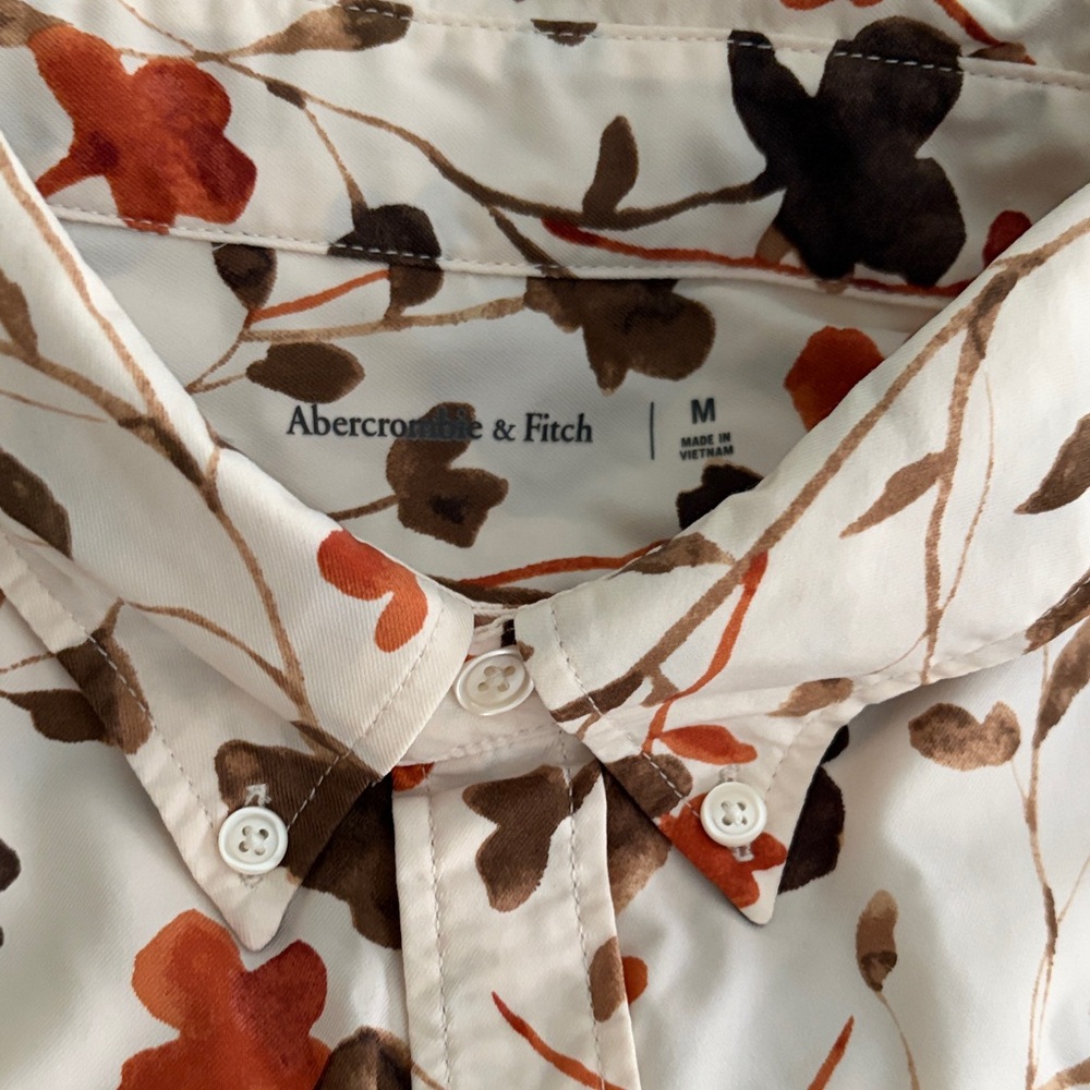 Abercrombie & Fitch Cream Button-Down Shirt with Brown and Rust Floral Print
